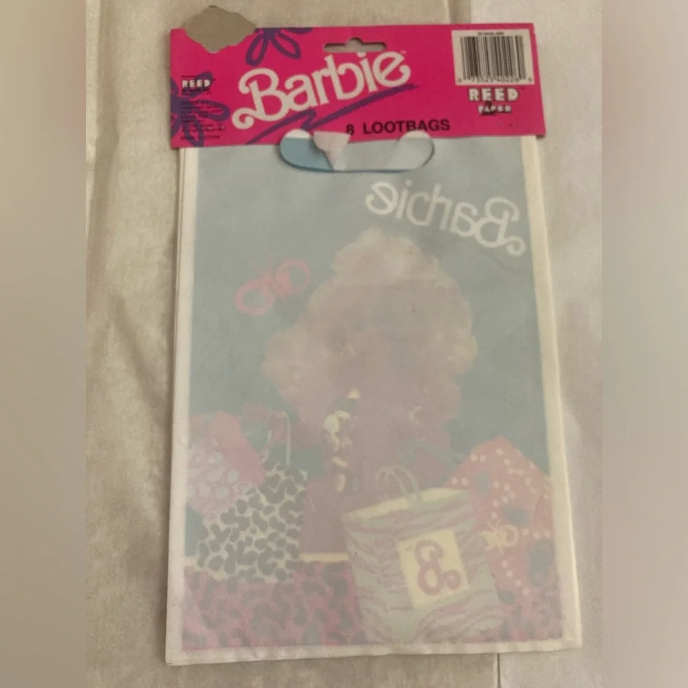 NWT VTG (24) Barbie Party Loot Bags-3 pkg 8 to a pack total 24 bags